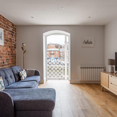 Luxury Apartment Woodsmill View - On The River - With Balcony - Recently Refurbished York Esterno foto
